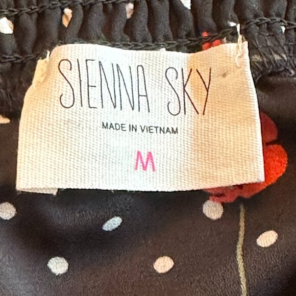 Sienna Sky black medium top - Picture 3 of 3